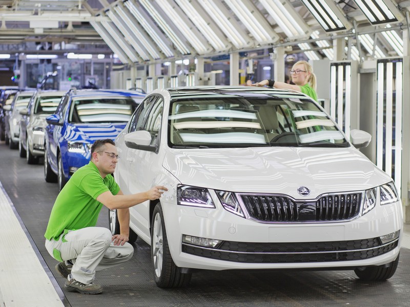 Už bylo vyrobeno přes milion motorových vozidel